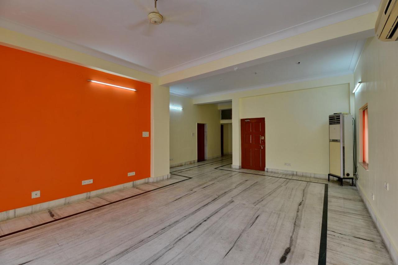 Oyo 12210 Comfort N Cozy Otel Kalküta Dış mekan fotoğraf